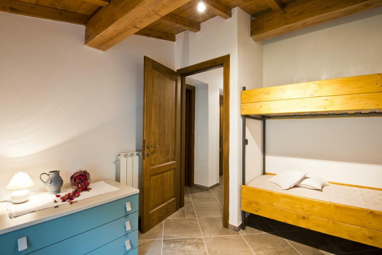 Bed and Breakfast Le Casine Del Borgo Борго-а-Моццано Экстерьер фото