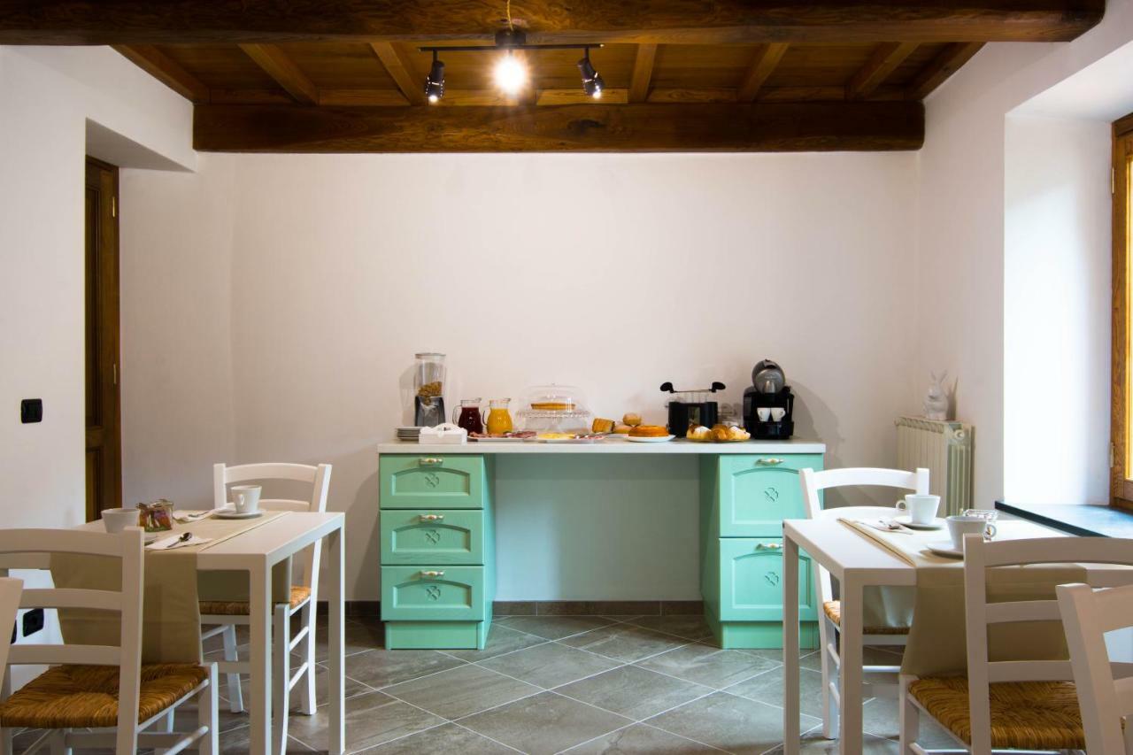 Bed and Breakfast Le Casine Del Borgo Борго-а-Моццано Экстерьер фото
